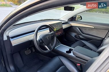 Седан Tesla Model 3 2022 в Виннице
