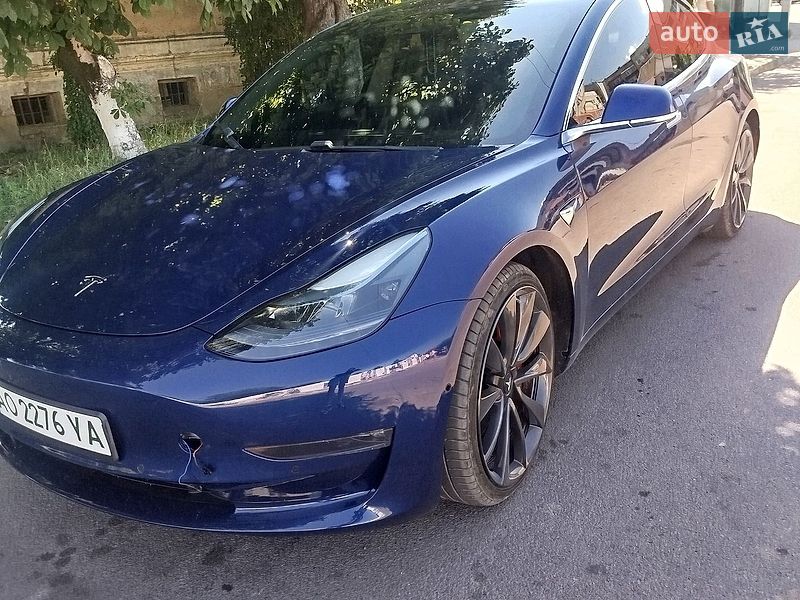 Седан Tesla Model 3 2019 в Хусте