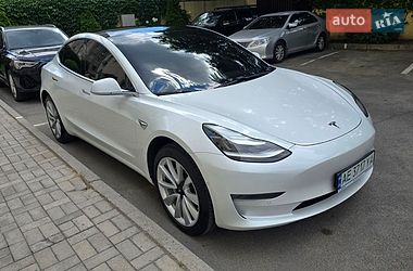 Седан Tesla Model 3 2019 в Днепре