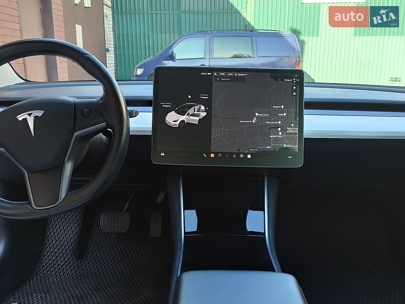 Позашляховик / Кросовер Tesla Model 3 2019 в Дніпрі