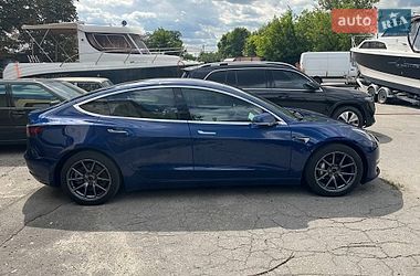 Седан Tesla Model 3 2019 в Києві