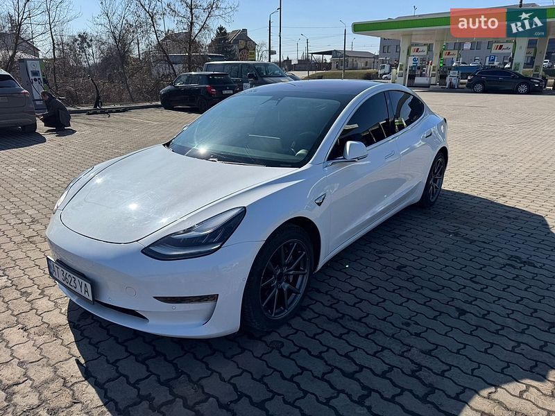 Седан Tesla Model 3 2019 в Івано-Франківську фото 3 Седан Tesla Model 3 2019 в Івано-Франківську