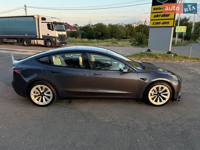 Седан Tesla Model 3 2021 в Львове фото 8 Седан Tesla Model 3 2021 в Львове