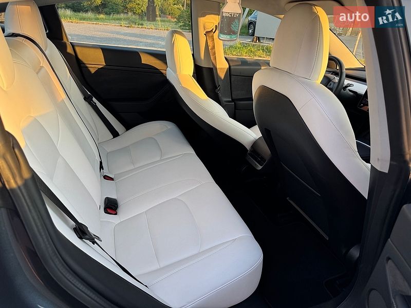Седан Tesla Model 3 2021 в Львове фото 21 Седан Tesla Model 3 2021 в Львове