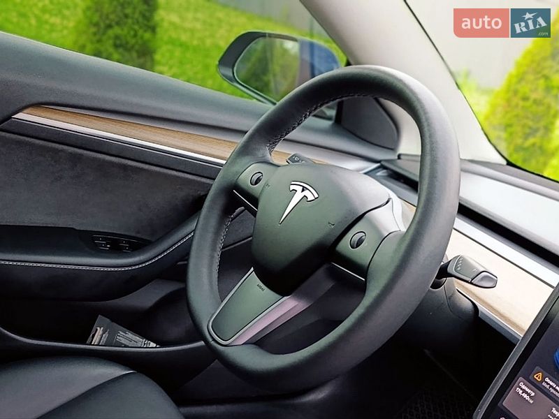 Седан Tesla Model 3 2022 в Черновцах фото 27 Седан Tesla Model 3 2022 в Черновцах