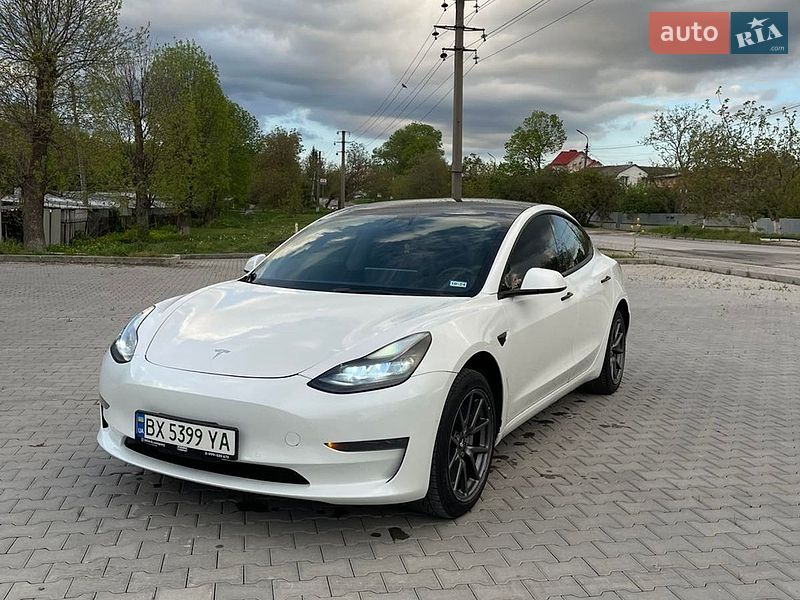 Седан Tesla Model 3 2021 в Каменец-Подольском