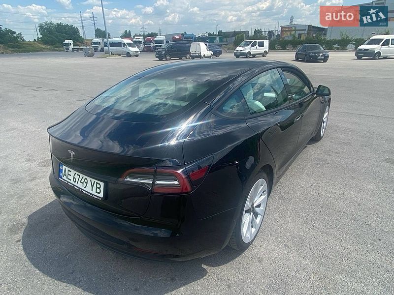 Седан Tesla Model 3 2020 в Днепре
