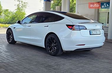 Седан Tesla Model 3 2021 в Кривом Роге фото 13 Седан Tesla Model 3 2021 в Кривом Роге