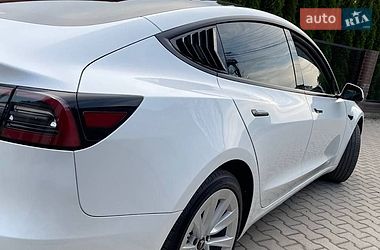 Седан Tesla Model 3 2023 в Калуше