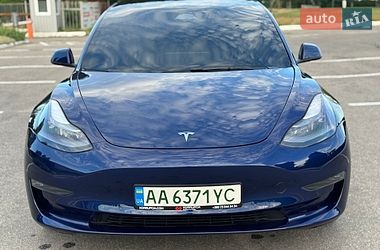 Седан Tesla Model 3 2022 в Кропивницком