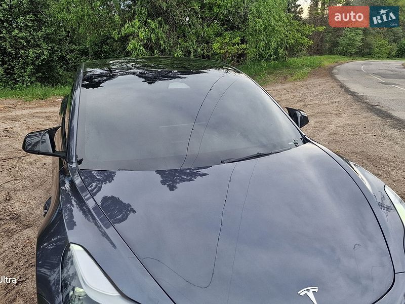 Седан Tesla Model 3 2022 в Черкассах