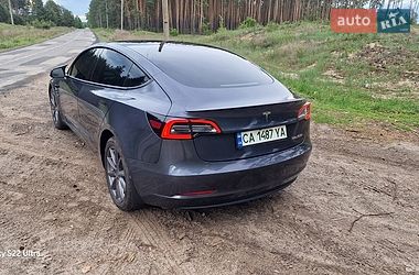 Седан Tesla Model 3 2022 в Черкассах