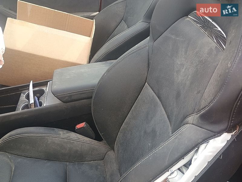 Седан Tesla Model 3 2024 в Хмельницком