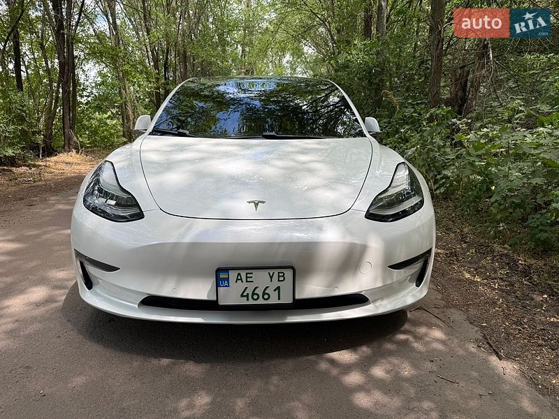Седан Tesla Model 3 2020 в Днепре