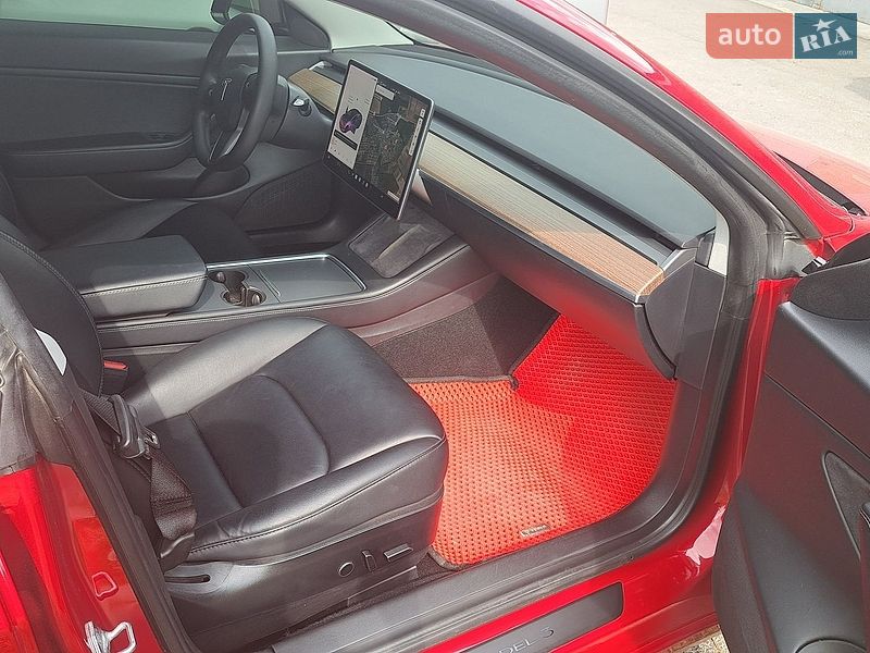 Седан Tesla Model 3 2020 в Виннице фото 14 Седан Tesla Model 3 2020 в Виннице