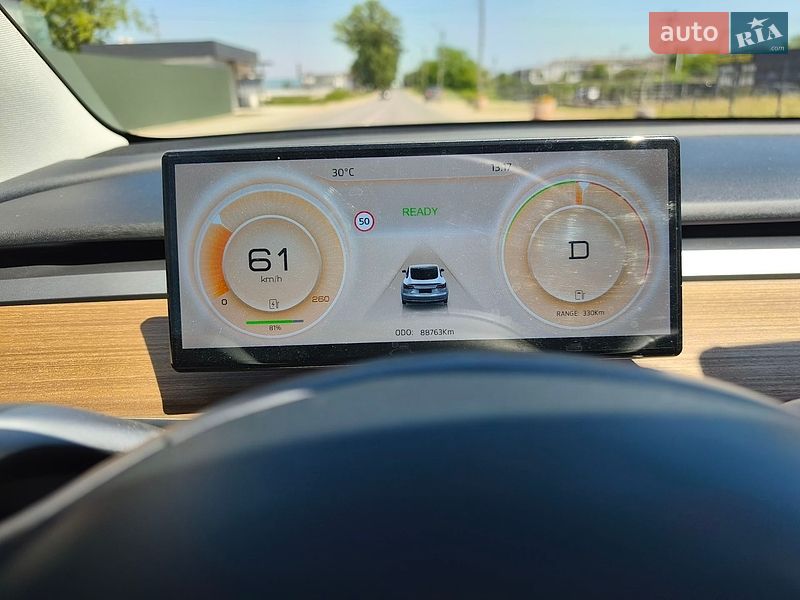 Седан Tesla Model 3 2022 в Самборі