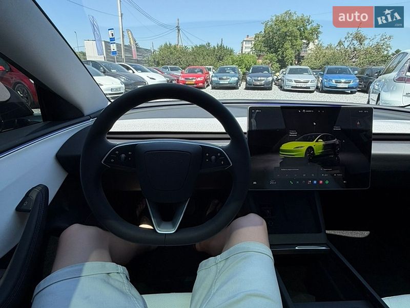 Седан Tesla Model 3 2025 в Стрые