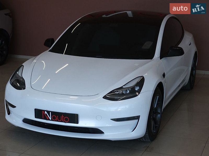 Седан Tesla Model 3 2021 в Одессе