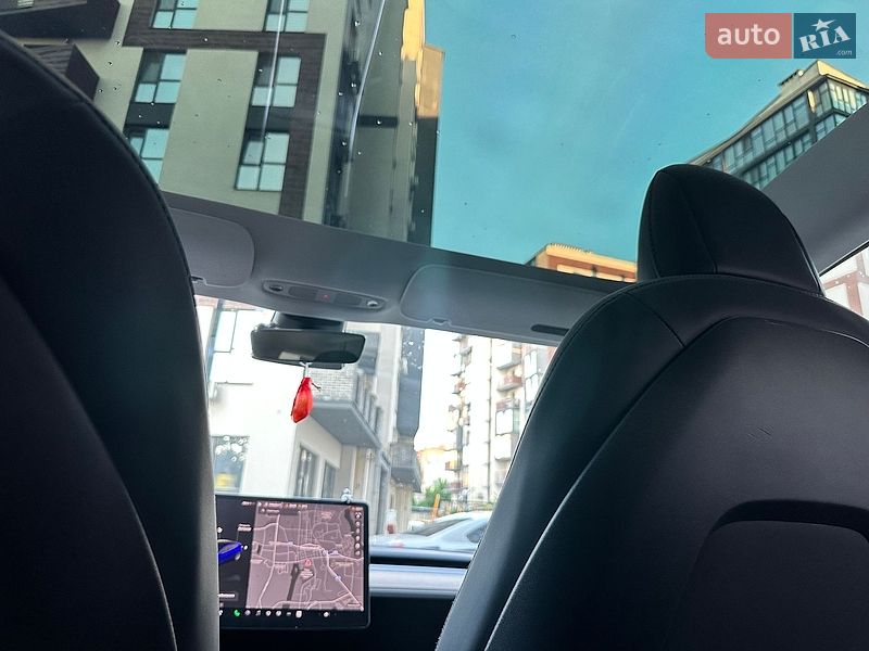 Седан Tesla Model 3 2018 в Хмельницком
