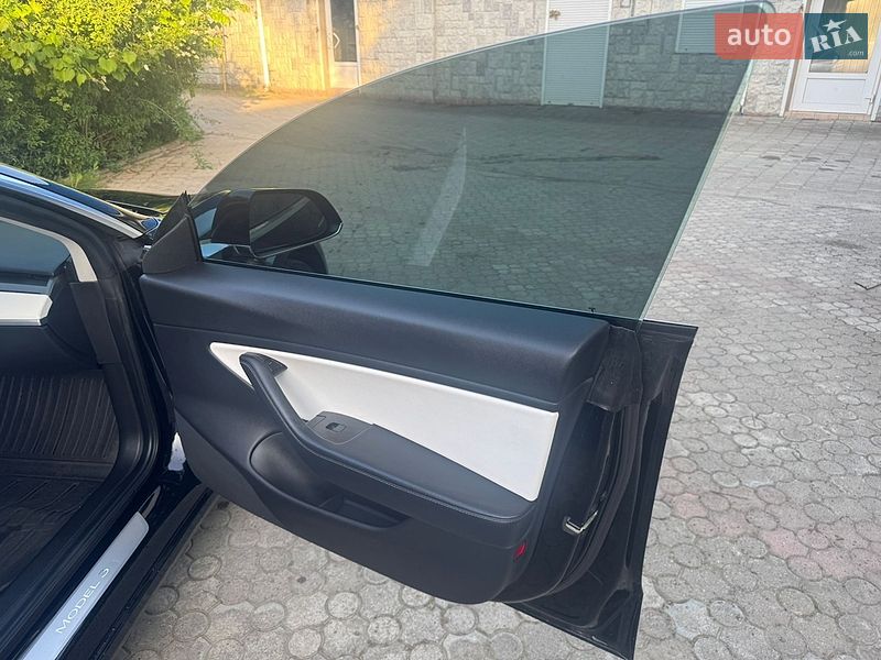 Седан Tesla Model 3 2018 в Долине фото 42 Седан Tesla Model 3 2018 в Долине