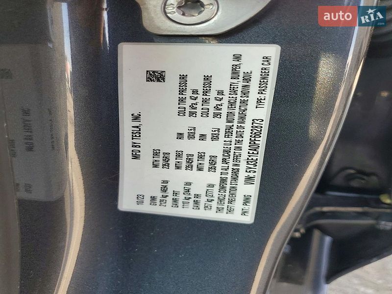 Седан Tesla Model 3 2023 в Виннице