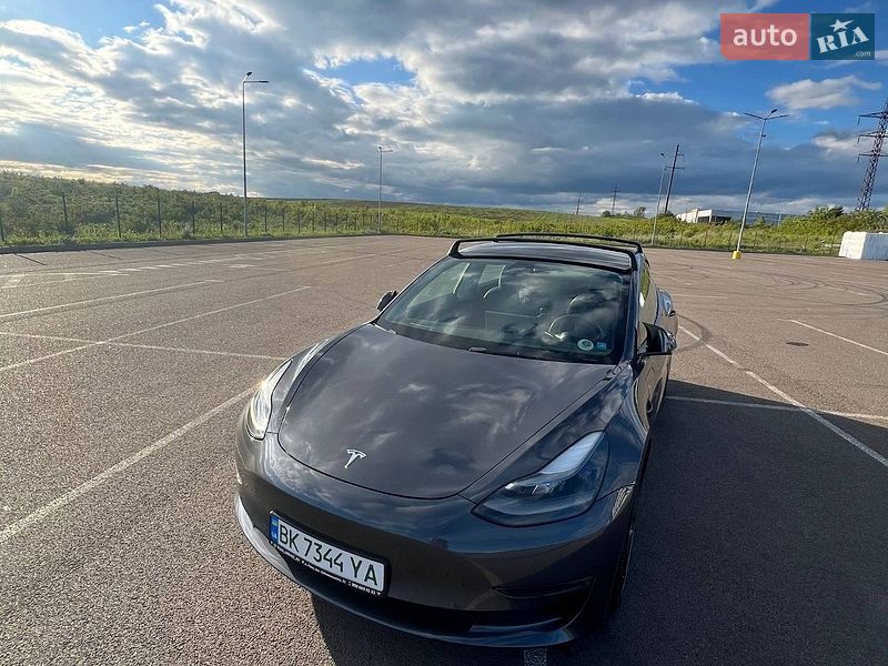 Tesla Model 3 2022 Tesla Model 3 2022