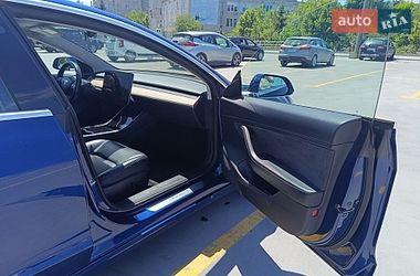 Седан Tesla Model 3 2019 в Тернополі