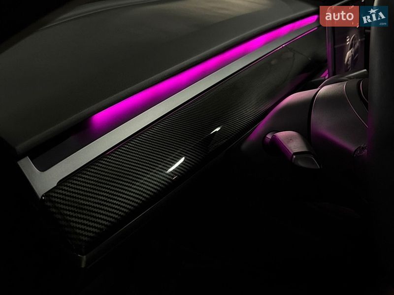 Седан Tesla Model 3 2022 в Киеве