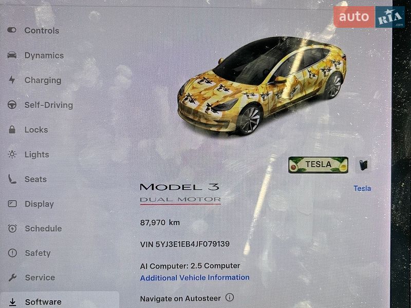 Седан Tesla Model 3 2018 в Львове