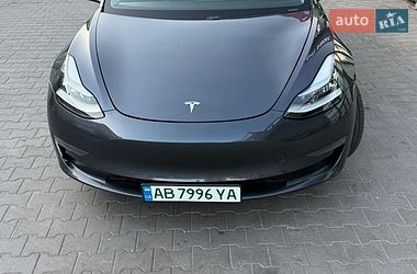Седан Tesla Model 3 2020 в Виннице