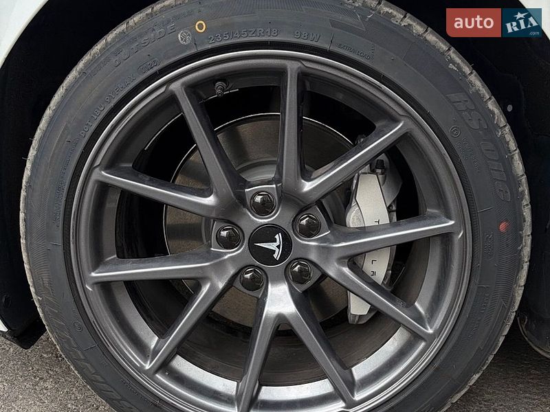 Седан Tesla Model 3 2022 в Умані фото 16 Седан Tesla Model 3 2022 в Умані