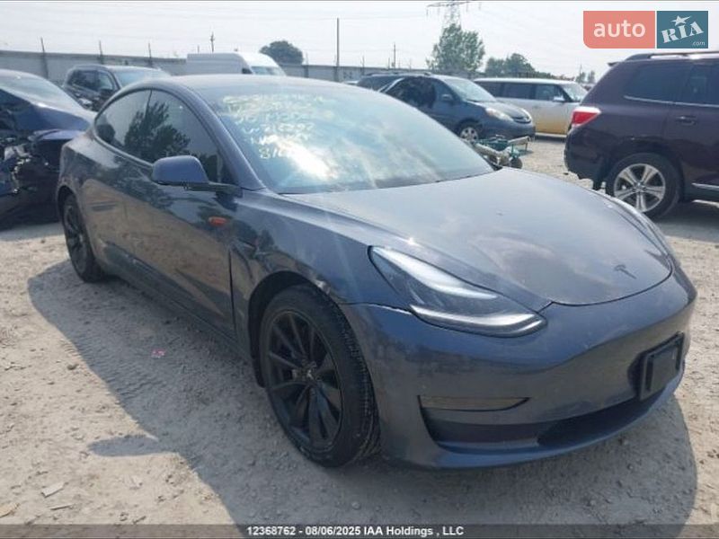 Седан Tesla Model 3 2020 в Дніпрі фото 20 Седан Tesla Model 3 2020 в Дніпрі