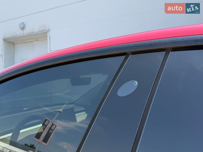 Седан Tesla Model 3 2021 в Киеве