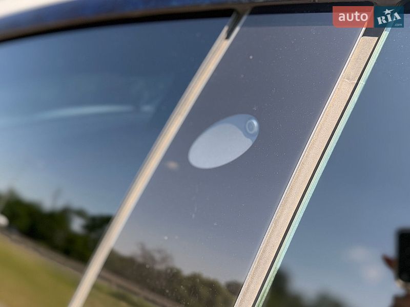 Седан Tesla Model 3 2023 в Киеве