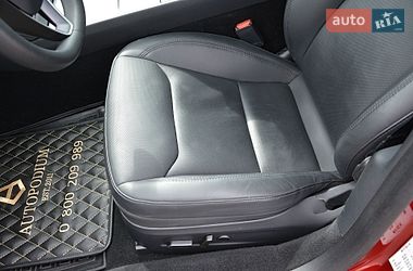 Седан Tesla Model 3 2024 в Києві