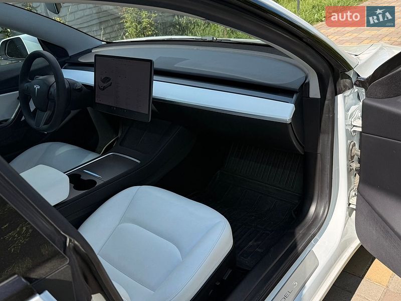 Седан Tesla Model 3 2019 в Житомире фото 43 Седан Tesla Model 3 2019 в Житомире
