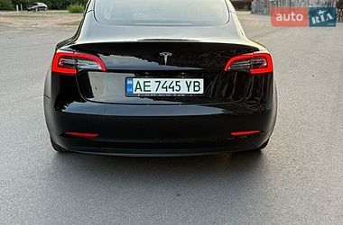 Седан Tesla Model 3 2022 в Днепре