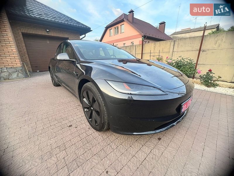 Седан Tesla Model 3 2024 в Луцке фото 4 Седан Tesla Model 3 2024 в Луцке