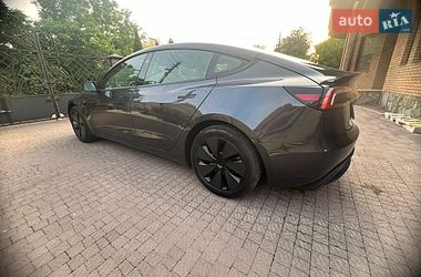 Седан Tesla Model 3 2024 в Луцке фото 6 Седан Tesla Model 3 2024 в Луцке