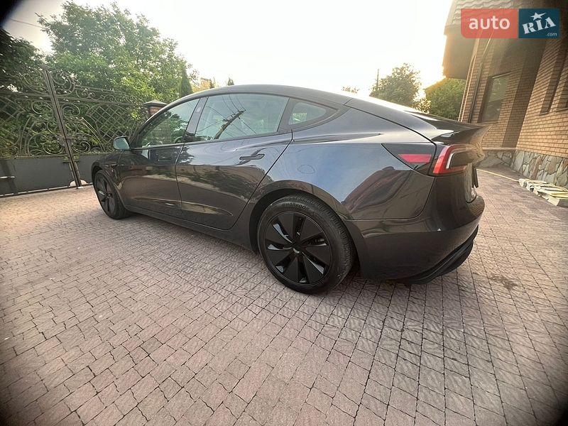 Седан Tesla Model 3 2024 в Луцке фото 6 Седан Tesla Model 3 2024 в Луцке