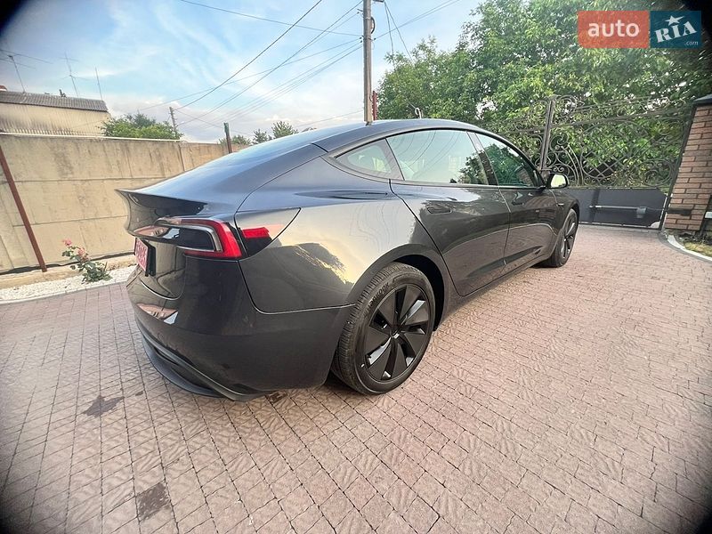Седан Tesla Model 3 2024 в Луцке фото 7 Седан Tesla Model 3 2024 в Луцке