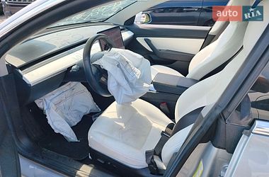 Седан Tesla Model 3 2018 в Сквире