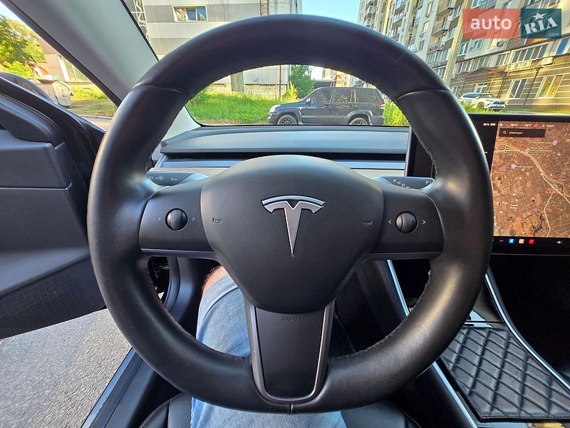 Седан Tesla Model 3 2019 в Харькове