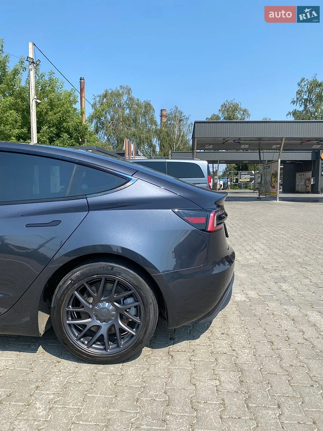 2025 Tesla Model 3 - мініатюра 29