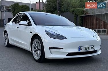 Седан Tesla Model 3 2021 в Ужгороді