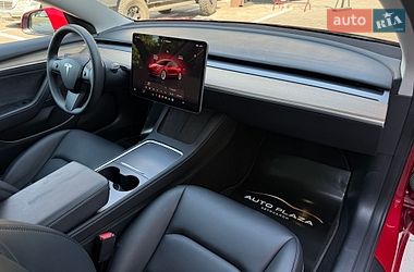 Седан Tesla Model 3 2023 в Одессе
