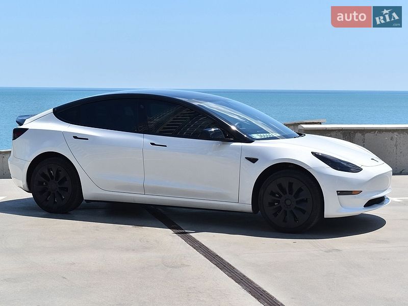 Седан Tesla Model 3 2020 в Одесі
