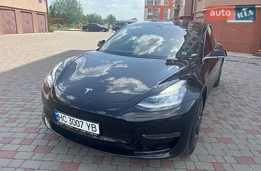 Седан Tesla Model 3 2018 в Івано-Франківську