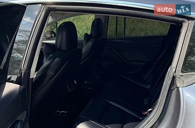 Седан Tesla Model 3 2020 в Жовкве