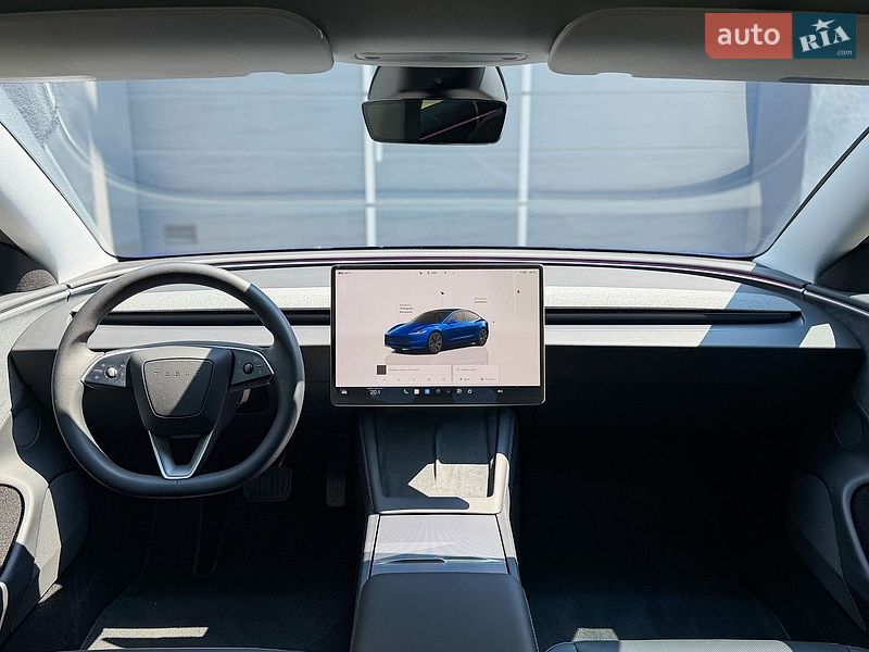 Седан Tesla Model 3 2024 в Киеве